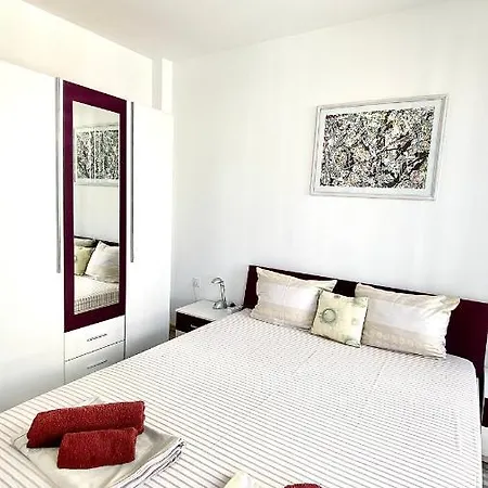 Apartment “relax” Slantschew brjag